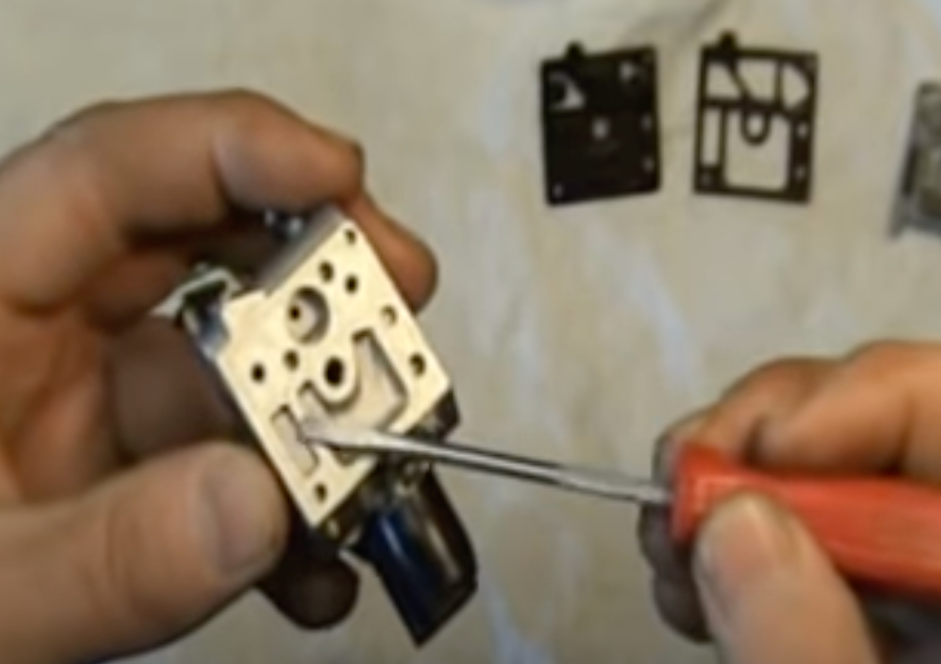 How To Rebuild Your Saw's Carburetor