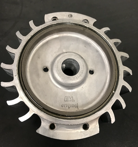 Husqvarna 362XP, 372XP, 372XPG, 385, 390, Jonsered CS 2163, 2171, 2172 2186, 2188 Flywheel New OEM 537051606